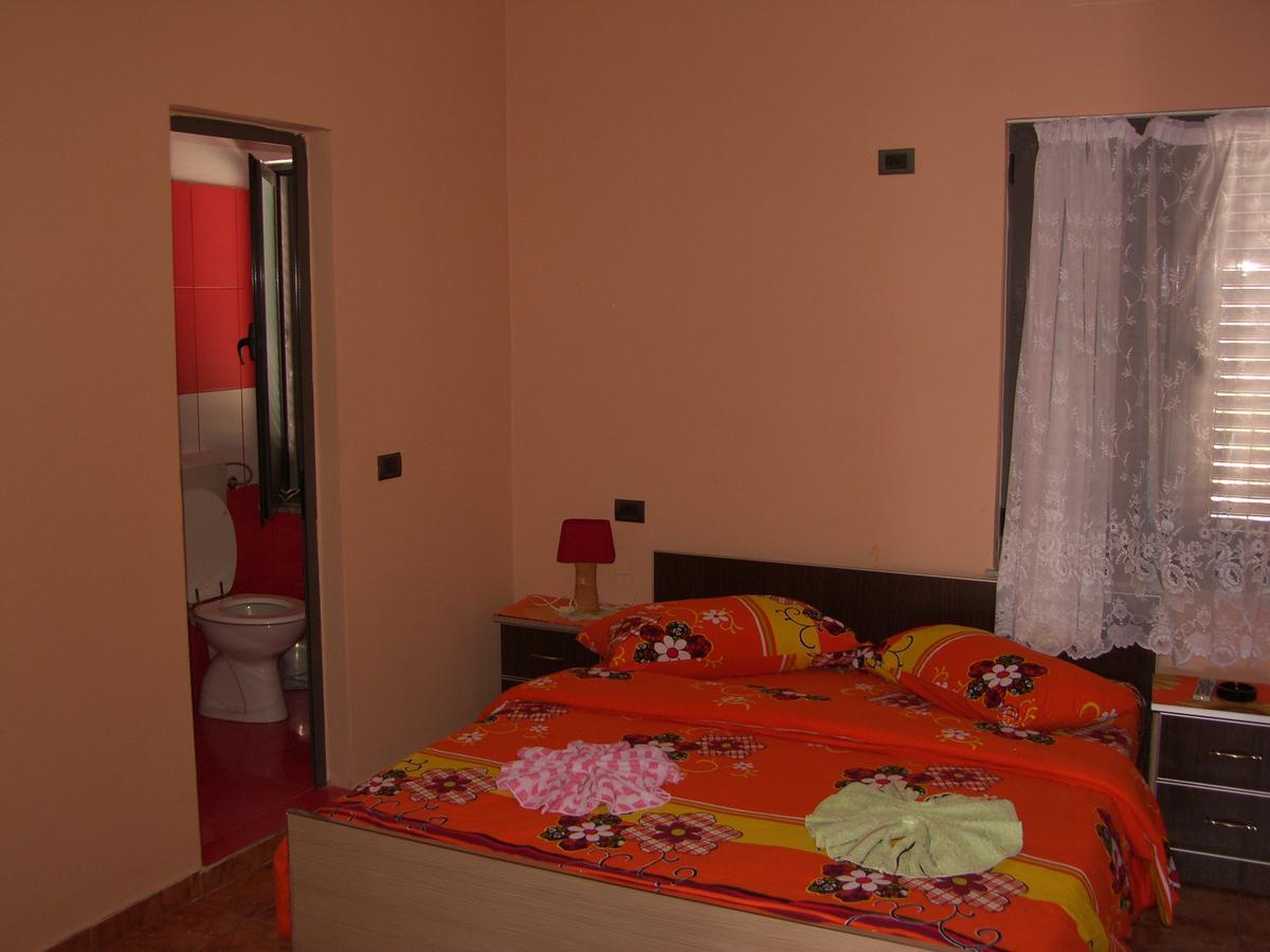 Shkodra Hotel エクステリア 写真