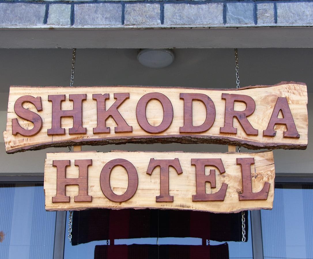 Shkodra Hotel エクステリア 写真