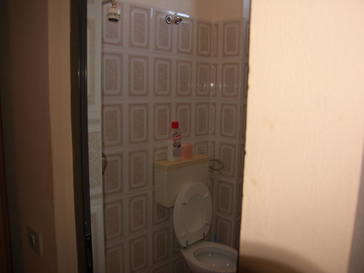 Shkodra Hotel エクステリア 写真
