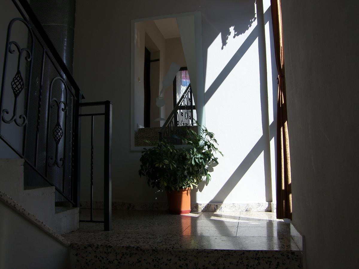 Shkodra Hotel エクステリア 写真