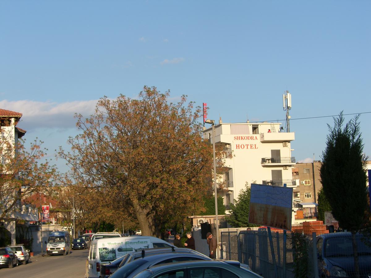 Shkodra Hotel エクステリア 写真